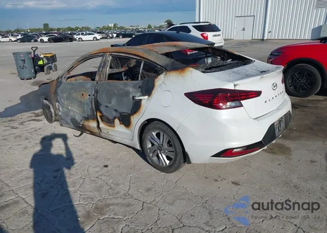 2020 Hyundai Elantra Value Edition z USA, uszkodzony, nr VIN 5NPD84LF8LH549230